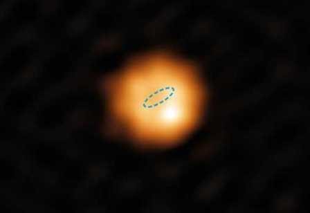 Астрономы наблюдали будущее солнца на примере красного гиганта