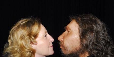 Неандертальцы целовались с людьми и лечились антибиотиками