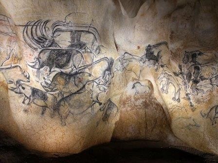 Рисунки во французской пещере значительно «постарели»