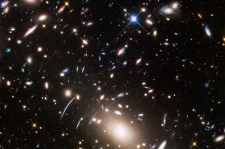 Телескоп «хаббл» обнаружил колеблющиеся галактики