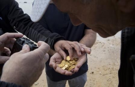 Золотые монеты стоимостью $4,5 млн найдены на дне океана у побережья флориды